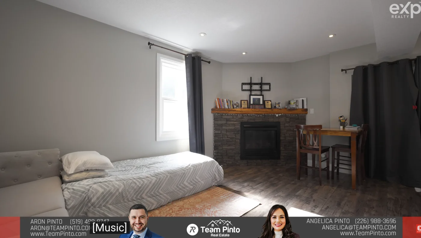 25 Major St - lounge area - INT.webp