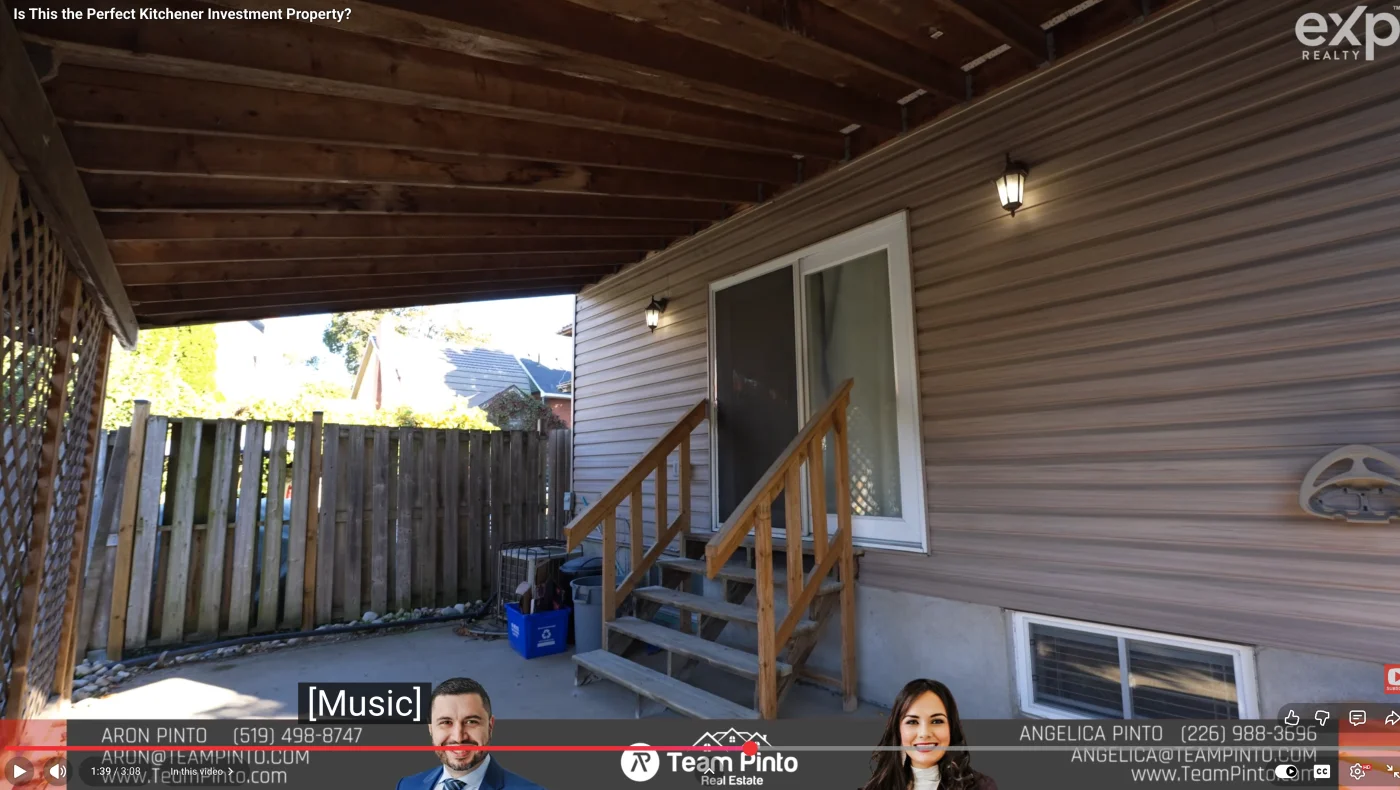 25 Major St - Sliding door entrance EXT.webp