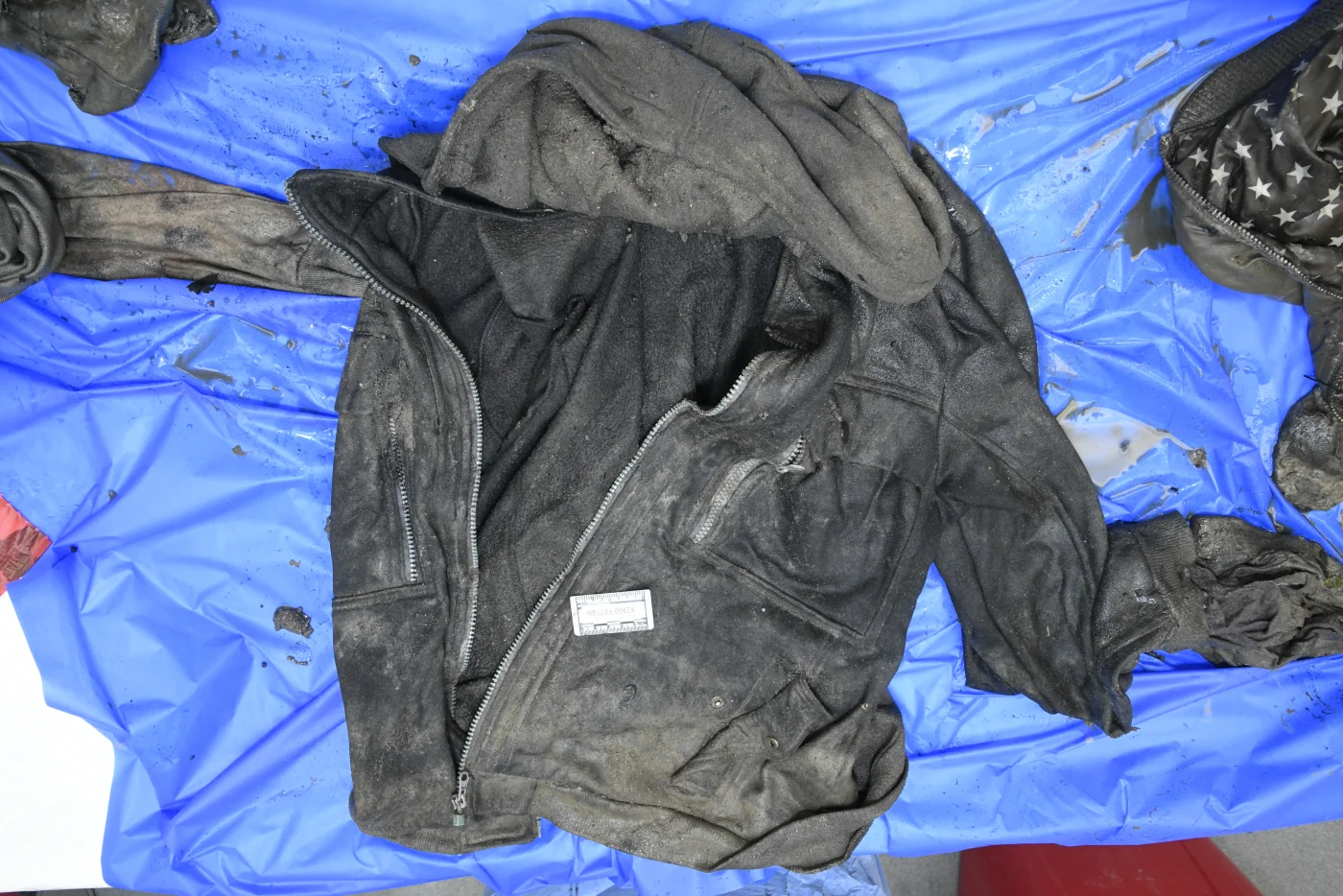 zip up jacket NamUs 120276.webp