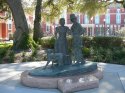 Early Settlers monument.jpg