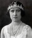 queen-mum-lotus-flower-tiara.jpg
