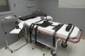 death-row-gurney-f8c010047d67cd3d.jpg