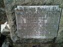 Elizabeth Carolyn buried with her parents.jpg