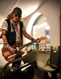 Johnny in UK on verdict watch 2022-05-31 8.45.28 PM.png