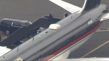 trump on plane.jpg