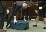 Suitcase Day 3 zipping demo.png