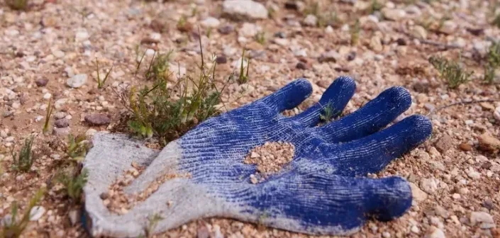 Glove is not connected