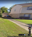 googlemaps nov2018 shows grey car in driveway.png