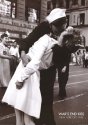 vj_day_kiss2.jpg