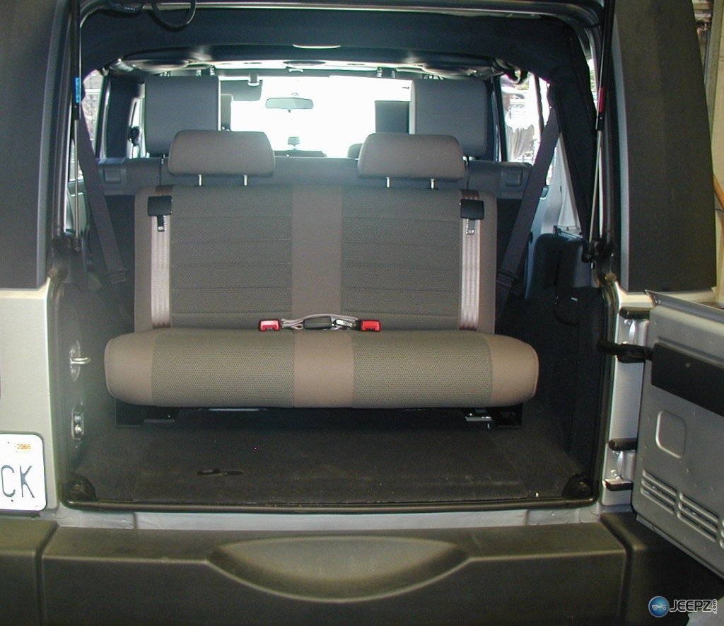 3rd-row-jeep-wrangler-seat-jpg.232109