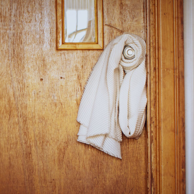 DOOR_SCARF_HOGAN-645x645.jpg