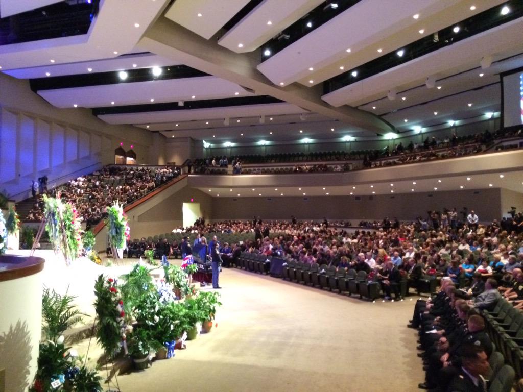 CE-lJVjWoAEbiZf.jpg:large