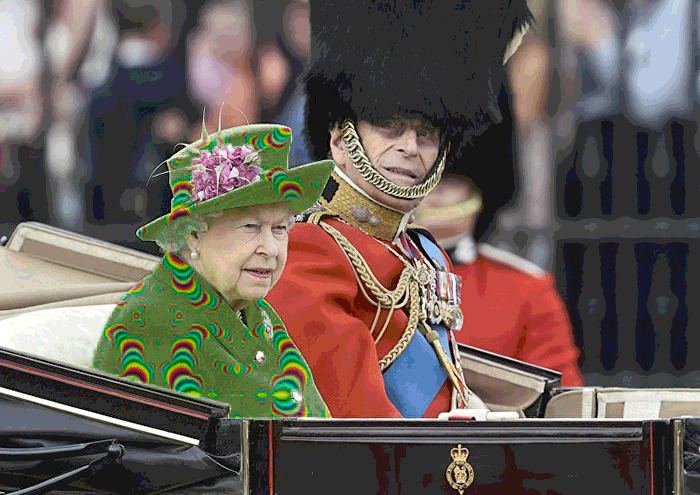 QUEENIE-575ff55fc23c6__700.gif