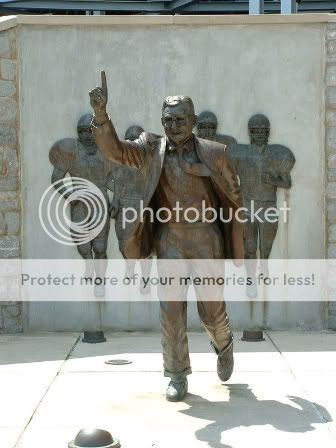 Paternostatue.jpg