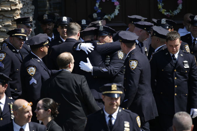 09FUNERAL4web-master675.jpg