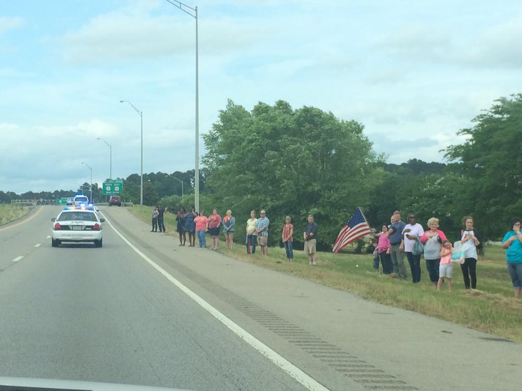 CFJ3WU6UEAAD-T3.jpg:large