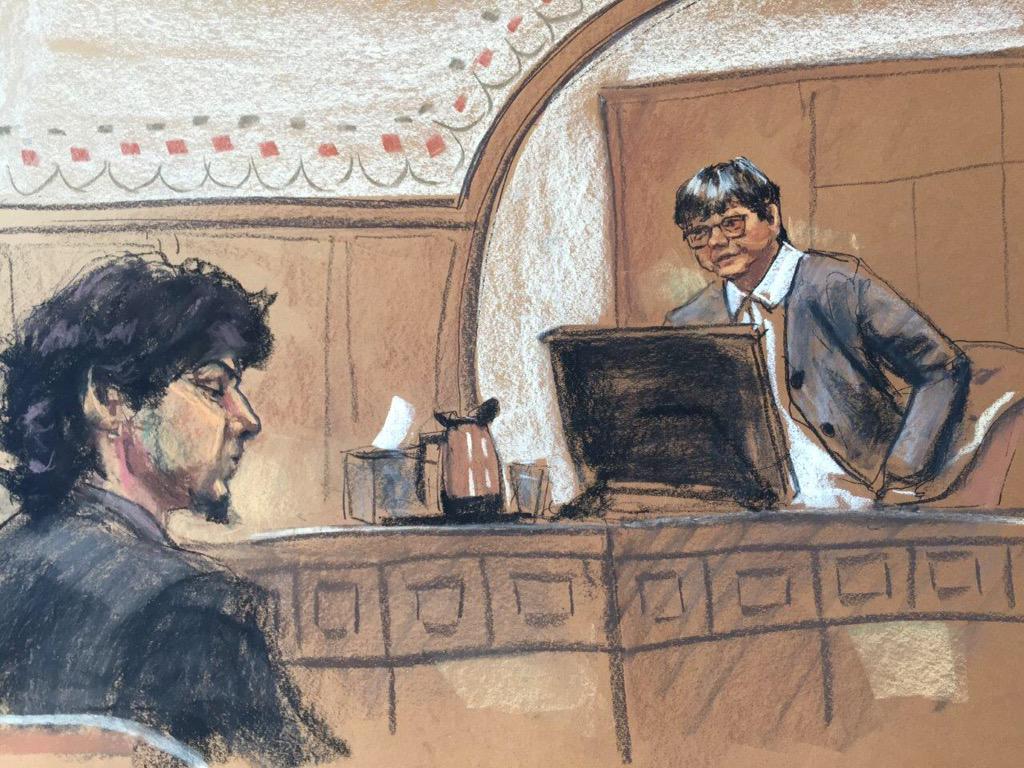 CEwLwrNUUAAAOMt.jpg:large