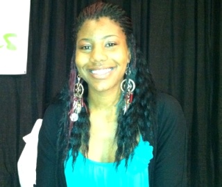 WEBLakeisha-Holloway.jpg