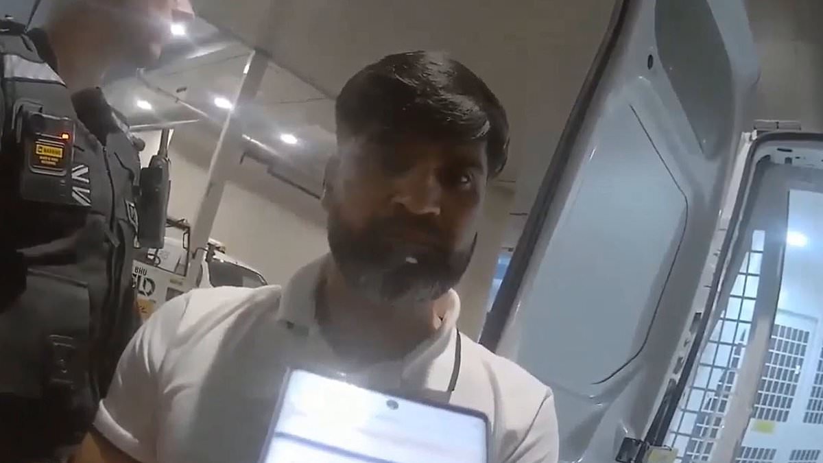 www-dailymail-co-uk.cdn.ampproject.org