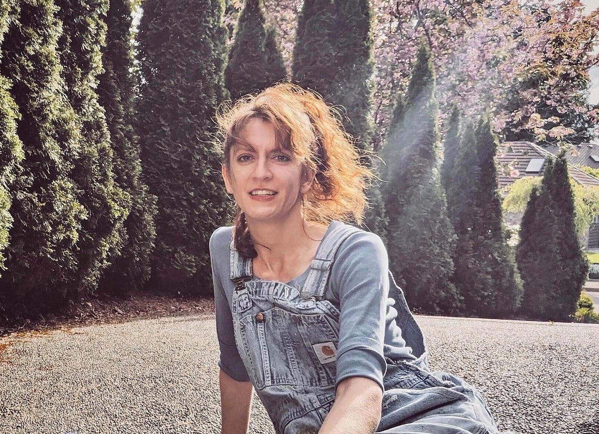 annamercury.medium.com