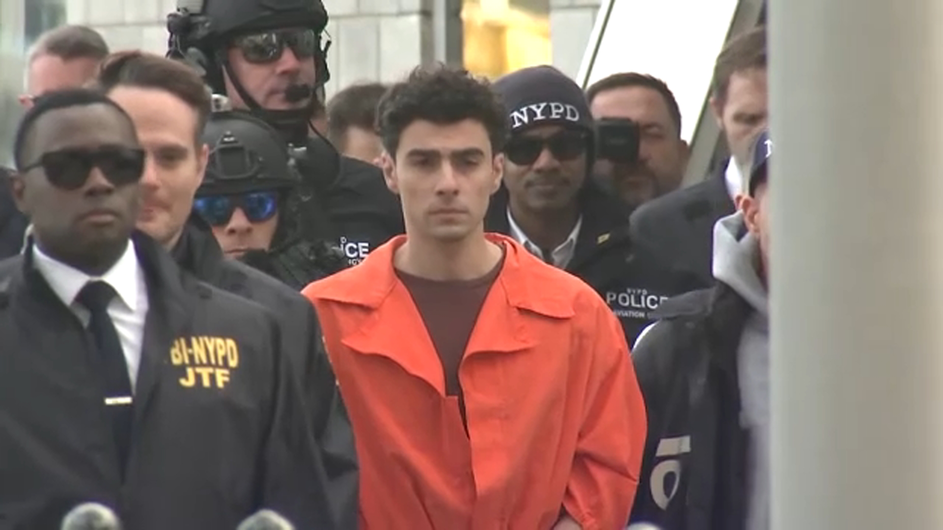 Luigi Mangione to be arriagned in New York on state charges in CEO murder