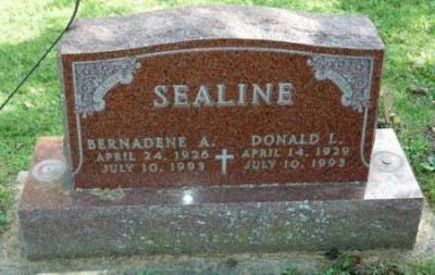 bernadene-sealine-gravestone