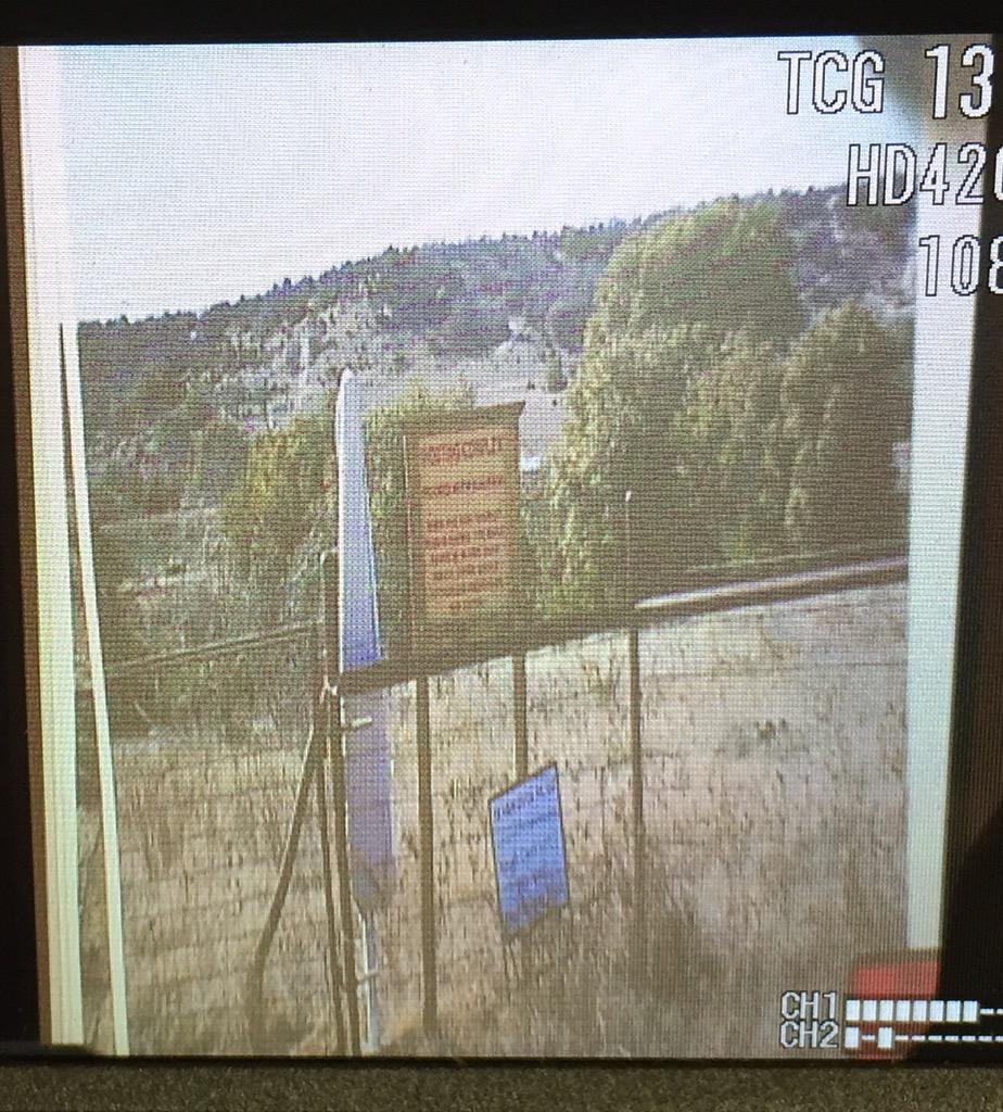 B9lyK3fIUAA6cUY.jpg:large