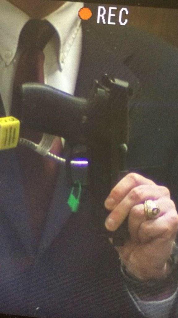 B9wXZtaIcAAfS-7.jpg:large