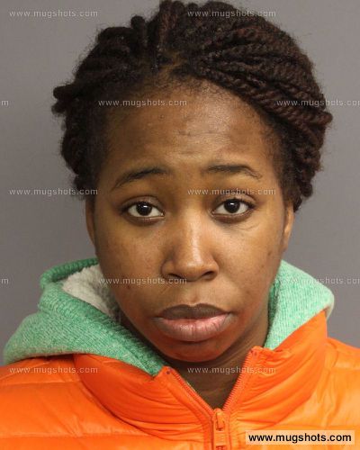 Shaheedah-Wright-mugshot-29637329.400x800.jpg