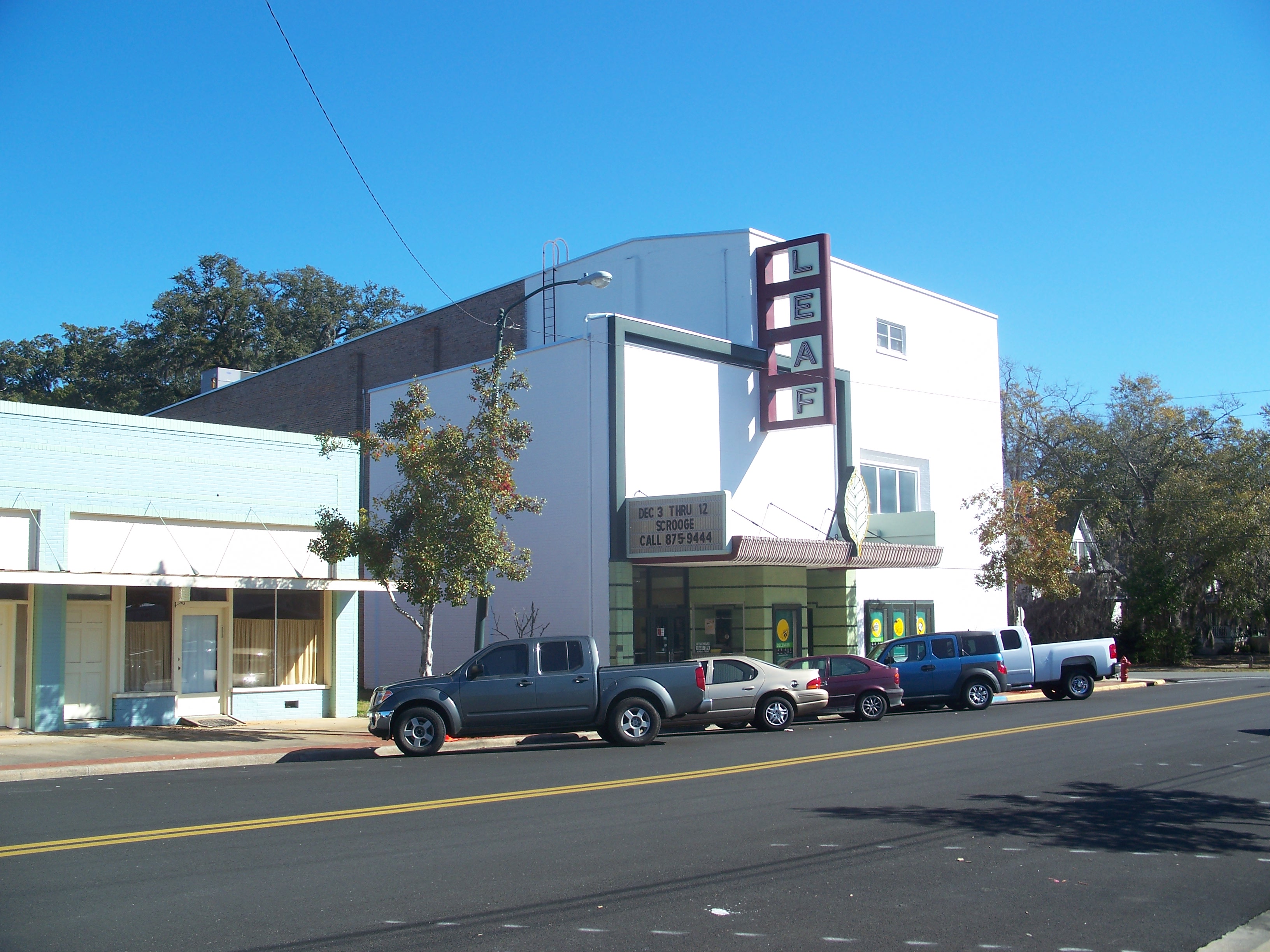 Quincy_FL_Leaf_Theatre01.JPG