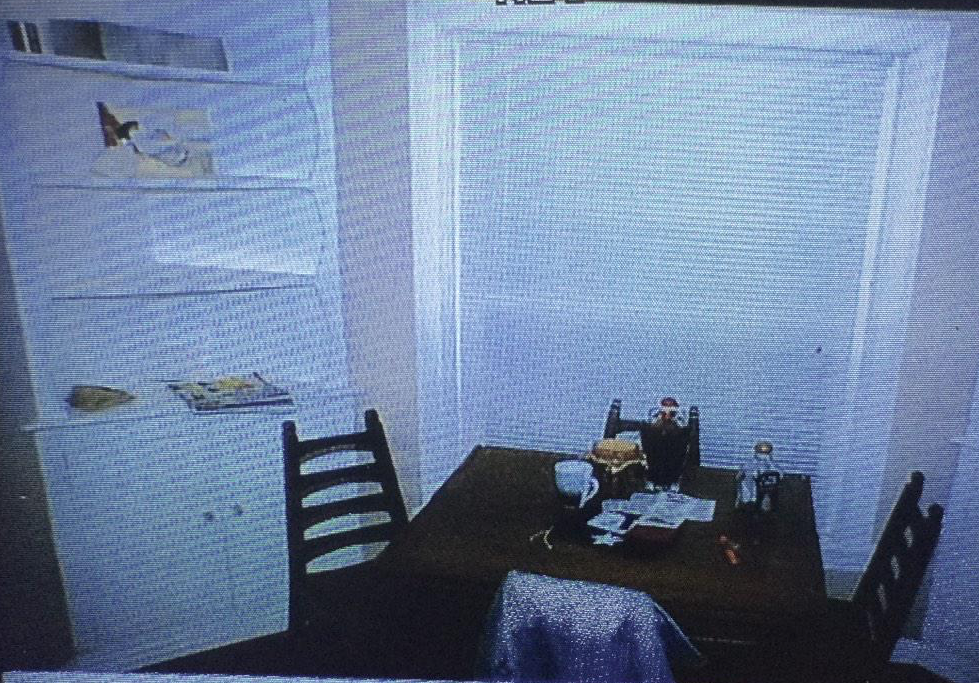 B9vVedHIQAAij6V.png:large