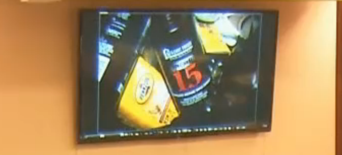 CEg8lYSWgAASN8s.png:large