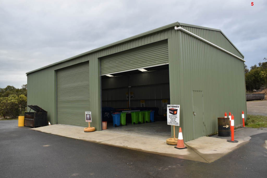 The outside of Koonwarra tip.