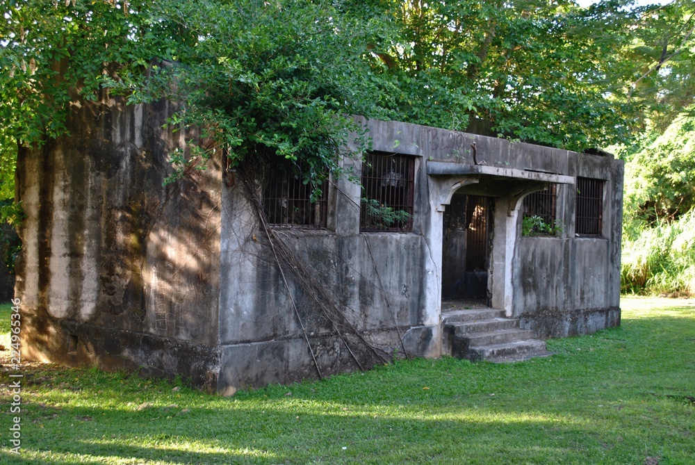 Foto de Relics of an Old Japanese Jail in Garapan, Saipan do Stock ...