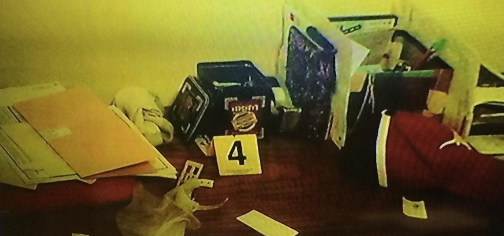 B9vVryfIYAA6NB8.png:large