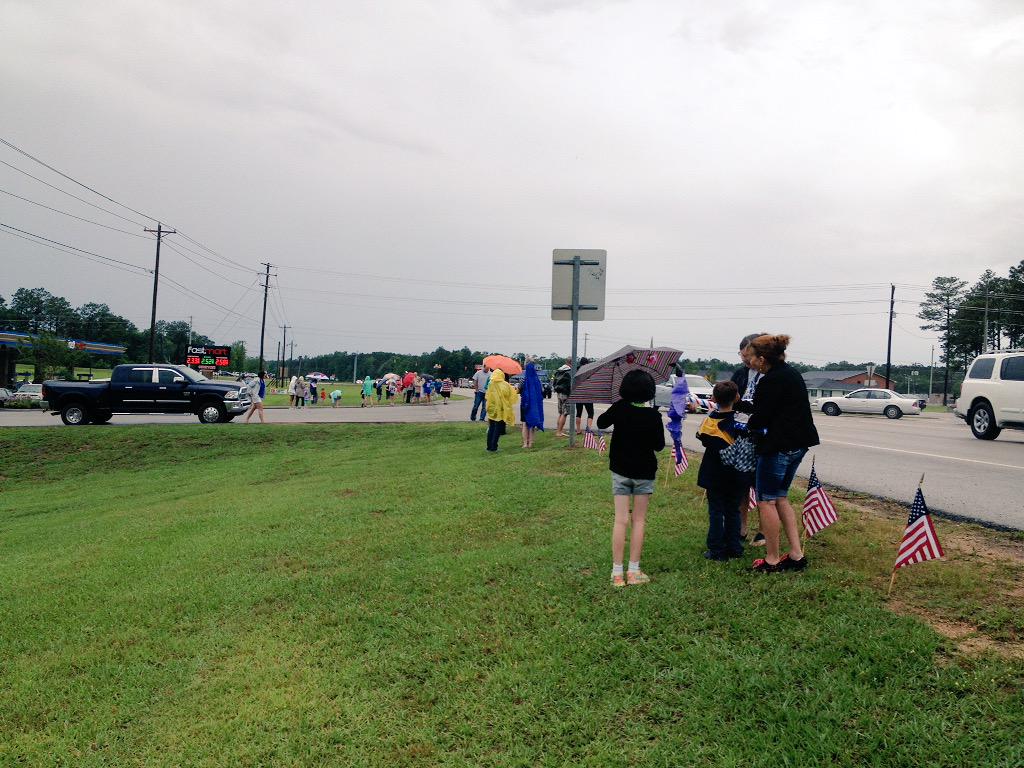 CFExVXiVEAEzIJi.jpg:large