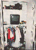 closet-jonbenetroom-page35-x.gif