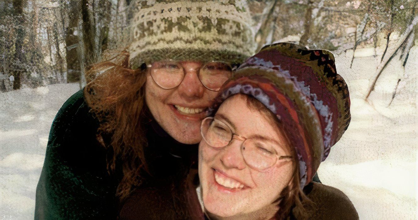 Laura “Lollie” Winans and Julianne “Julie” Williams