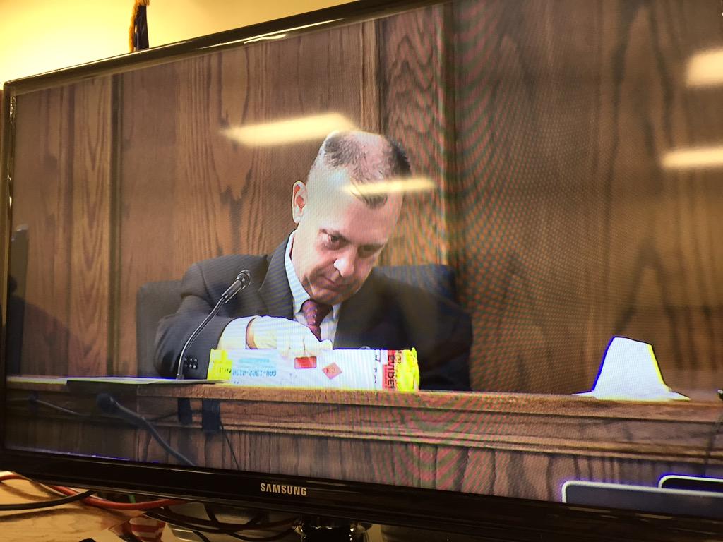 B9qAIL3CQAAmZSY.jpg:large