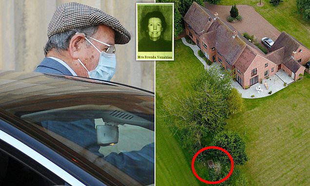 www.dailymail.co.uk