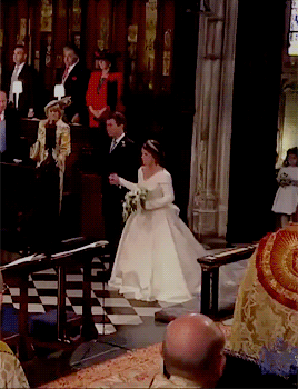 85d2f5d8c3f518ba8365eee3d3176eca.gif
