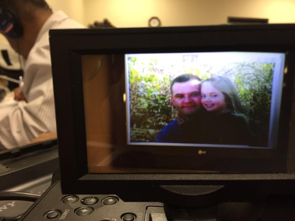 B9lnzriIUAEoceH.jpg:large