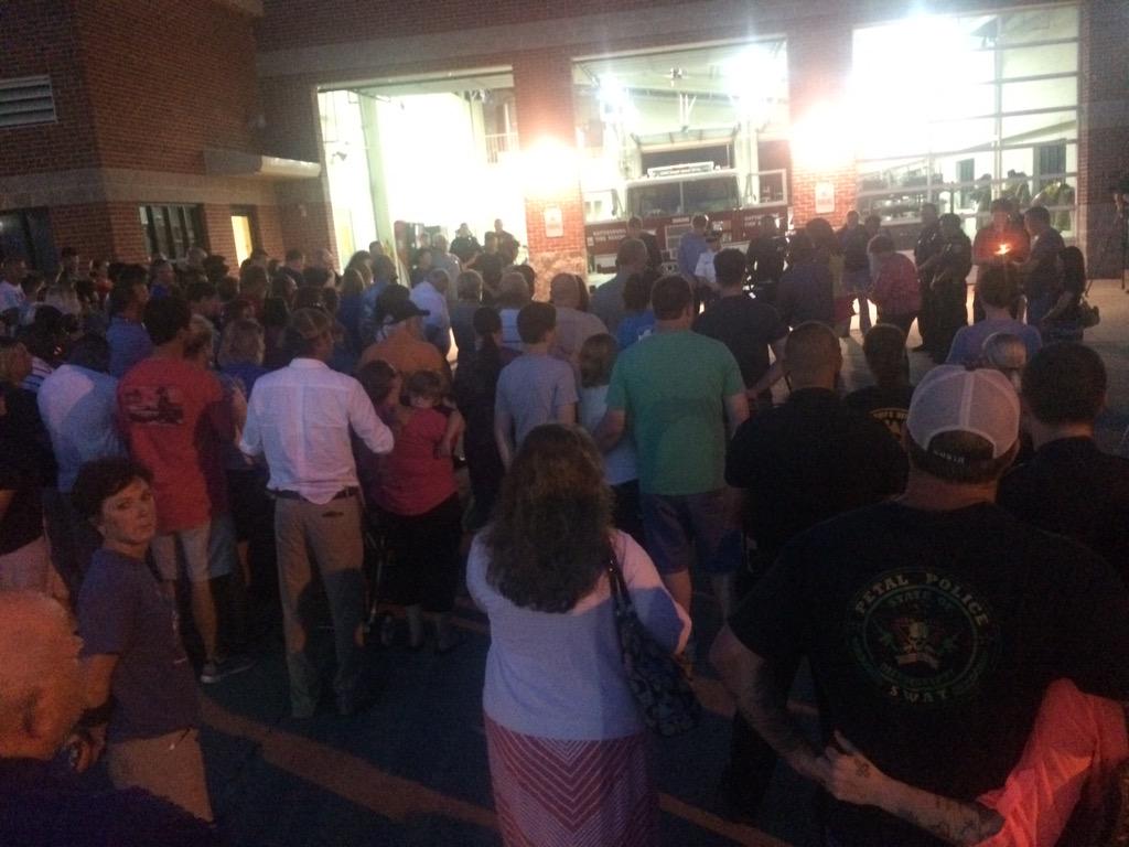 CEr-CPRWYAAWVYV.jpg:large