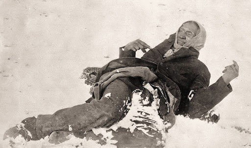 indian-spotted-elk-dead-at-wounded-knee-8x6.jpg