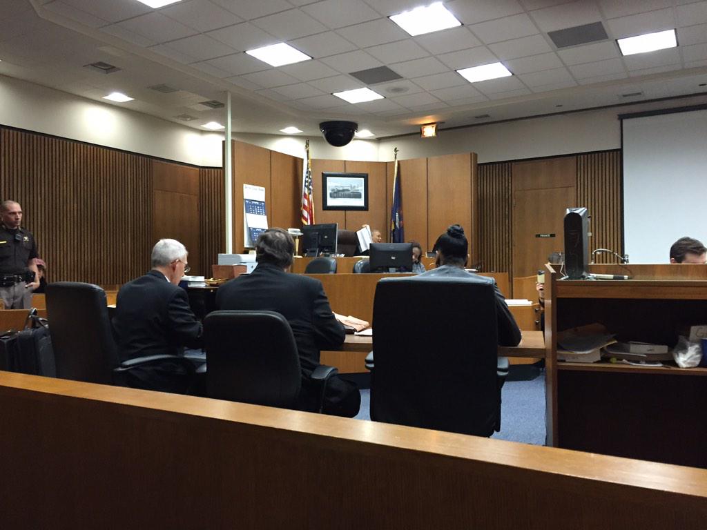 B4mGarYCEAAbjXy.jpg:large