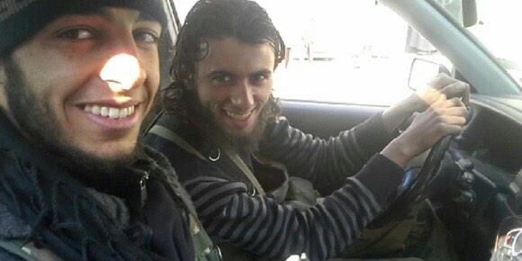 B6yAEmpIYAADdzF.jpg:large