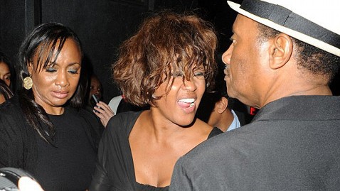 pcn_whitney_houston_last_pictures_thg_120212_wblog.jpg