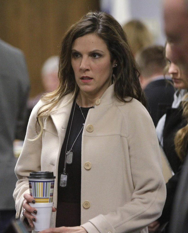 B9_SUOmCQAAb_7-.png:large