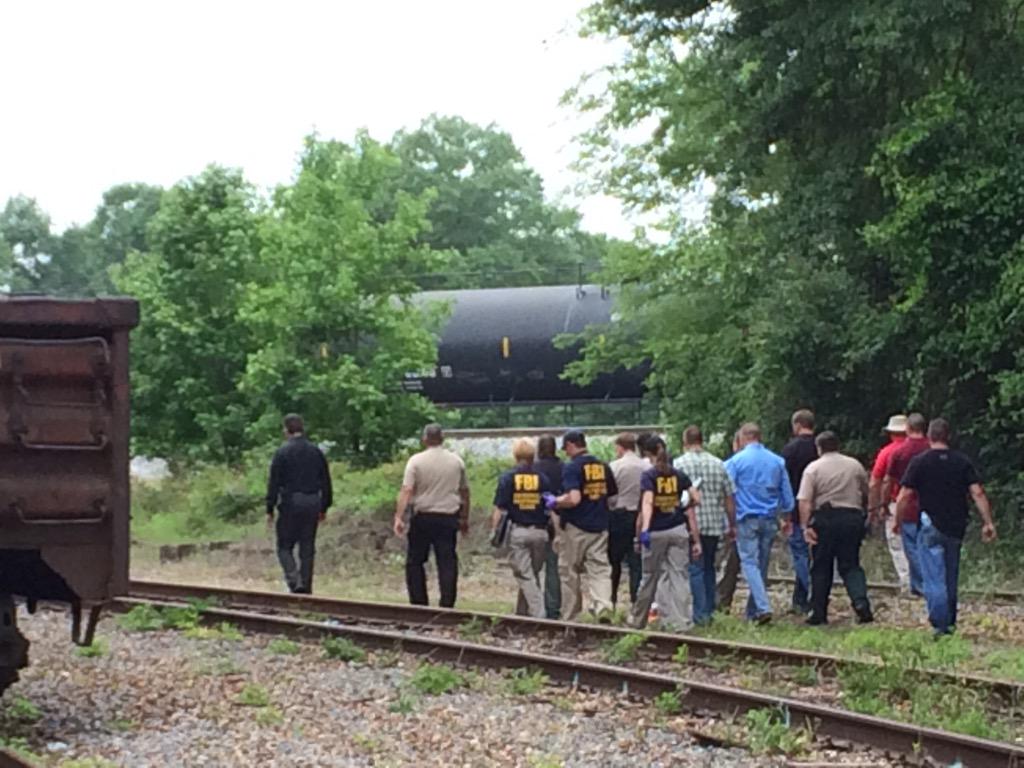 CE1fQKlUIAAvURX.jpg:large