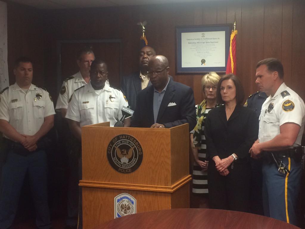 CEp4PAHUUAANdXJ.jpg:large